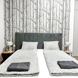  Apartment T32 Modern