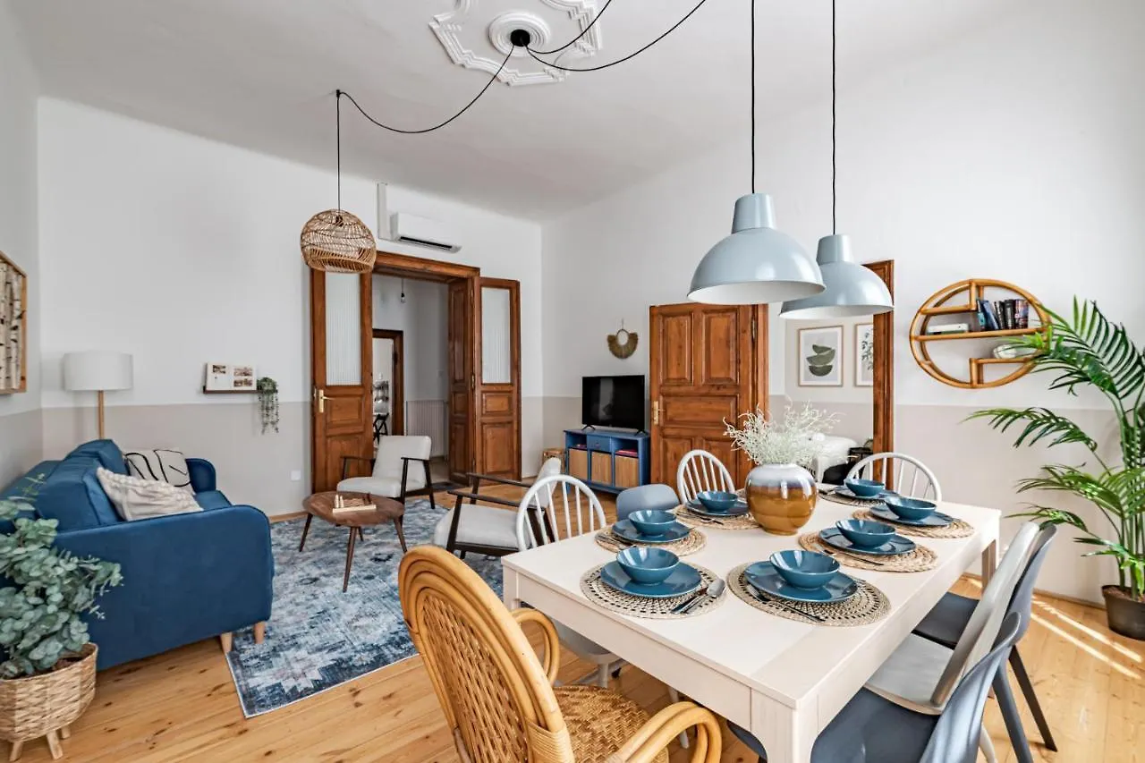 Blue Peace Downtown Apartment Budapest