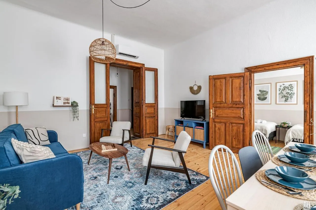 Blue Peace Downtown Apartment Budapest